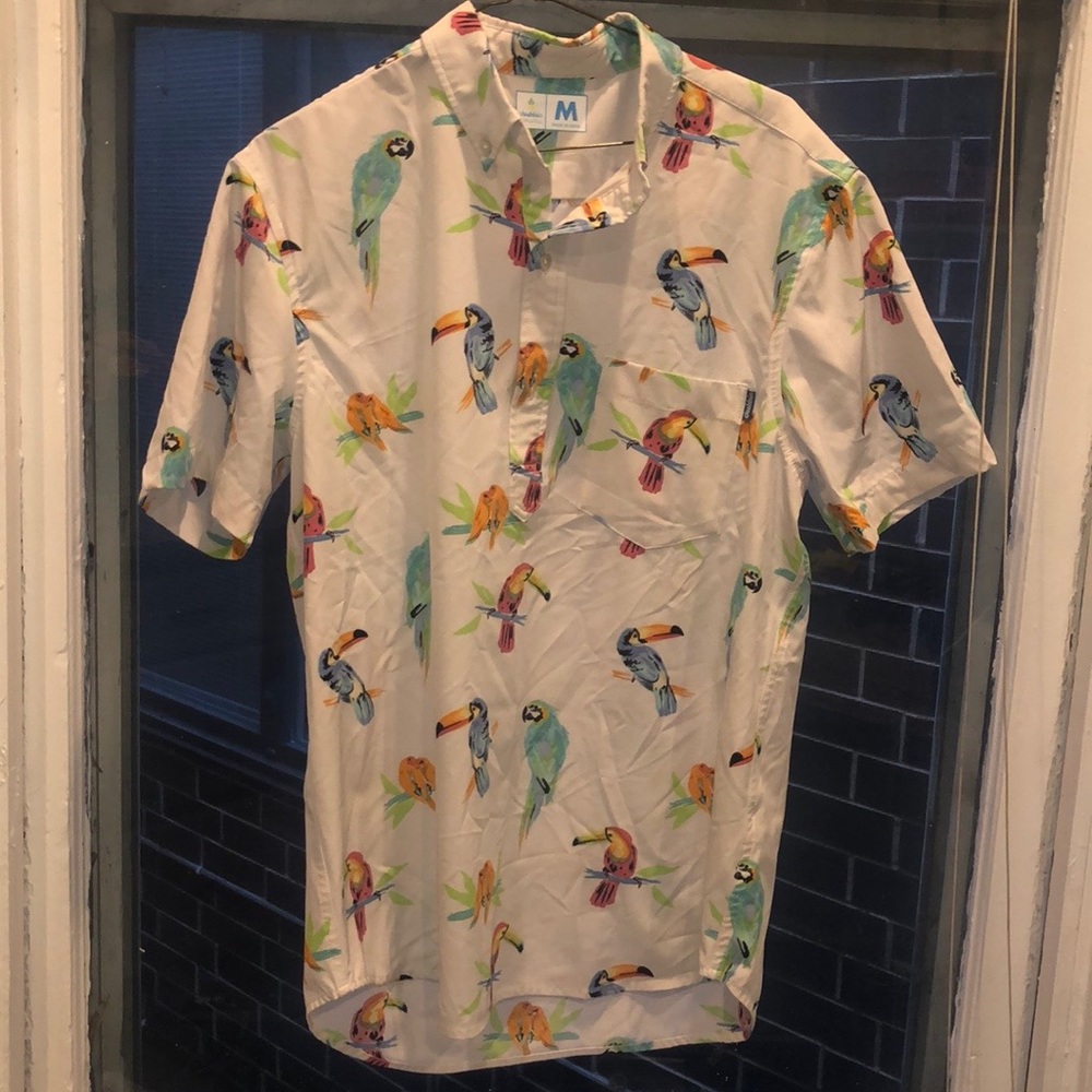 Chubbies Men’s M button down shirt